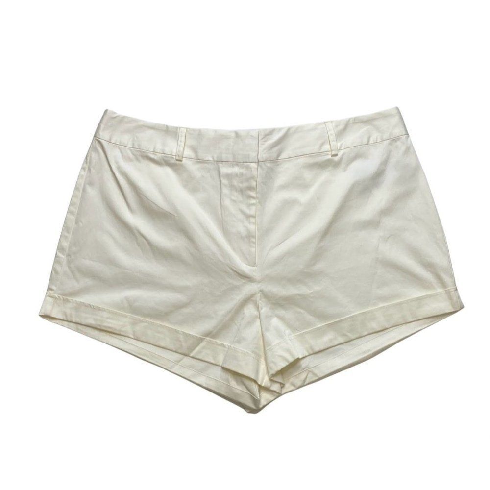 Danielle Bernstein Shorts 16W 1X Women's Stretch Cuffed‎ Soft NEW